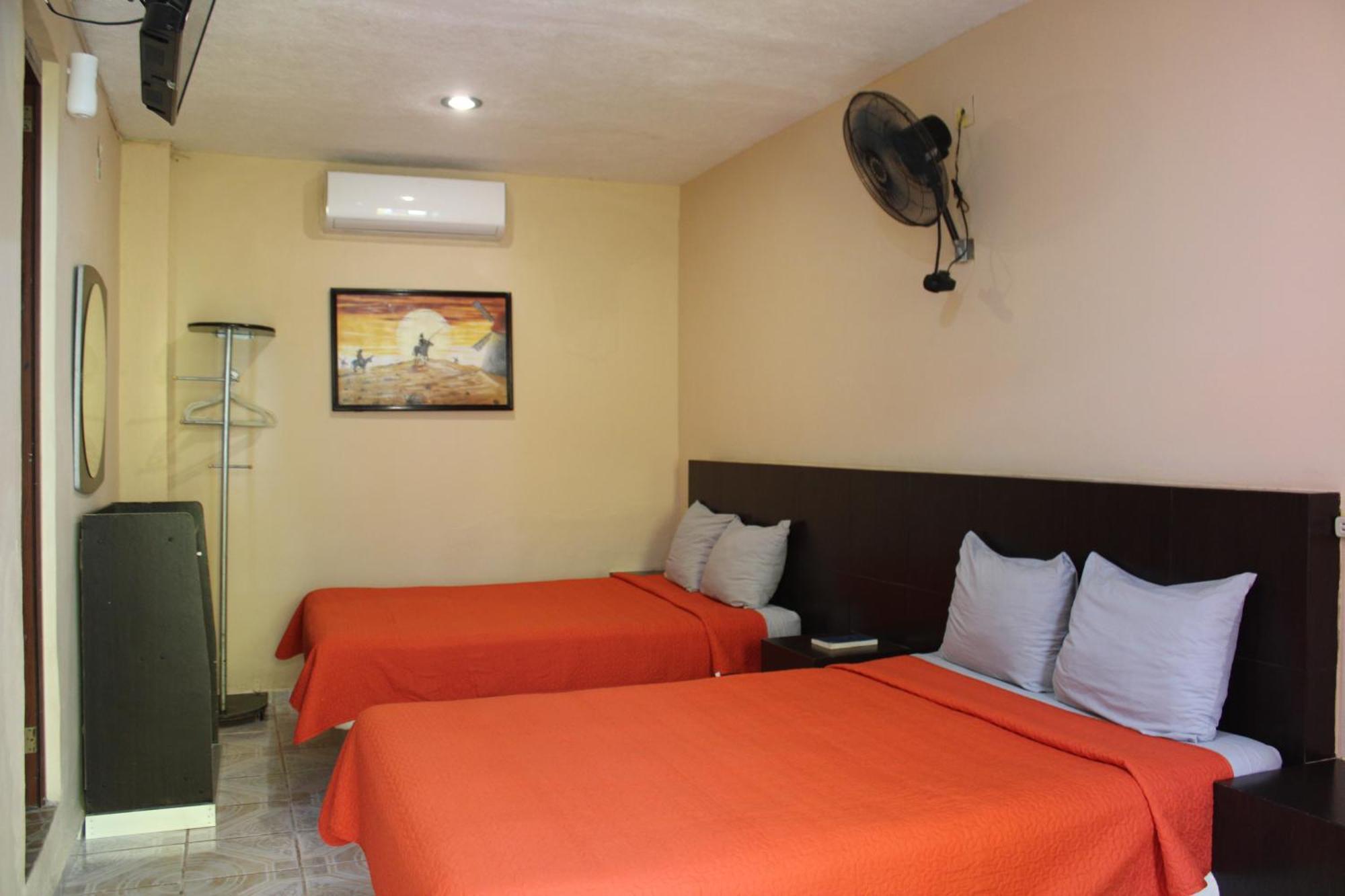 Hotel Guaranducha Inn Campeche Ruang foto