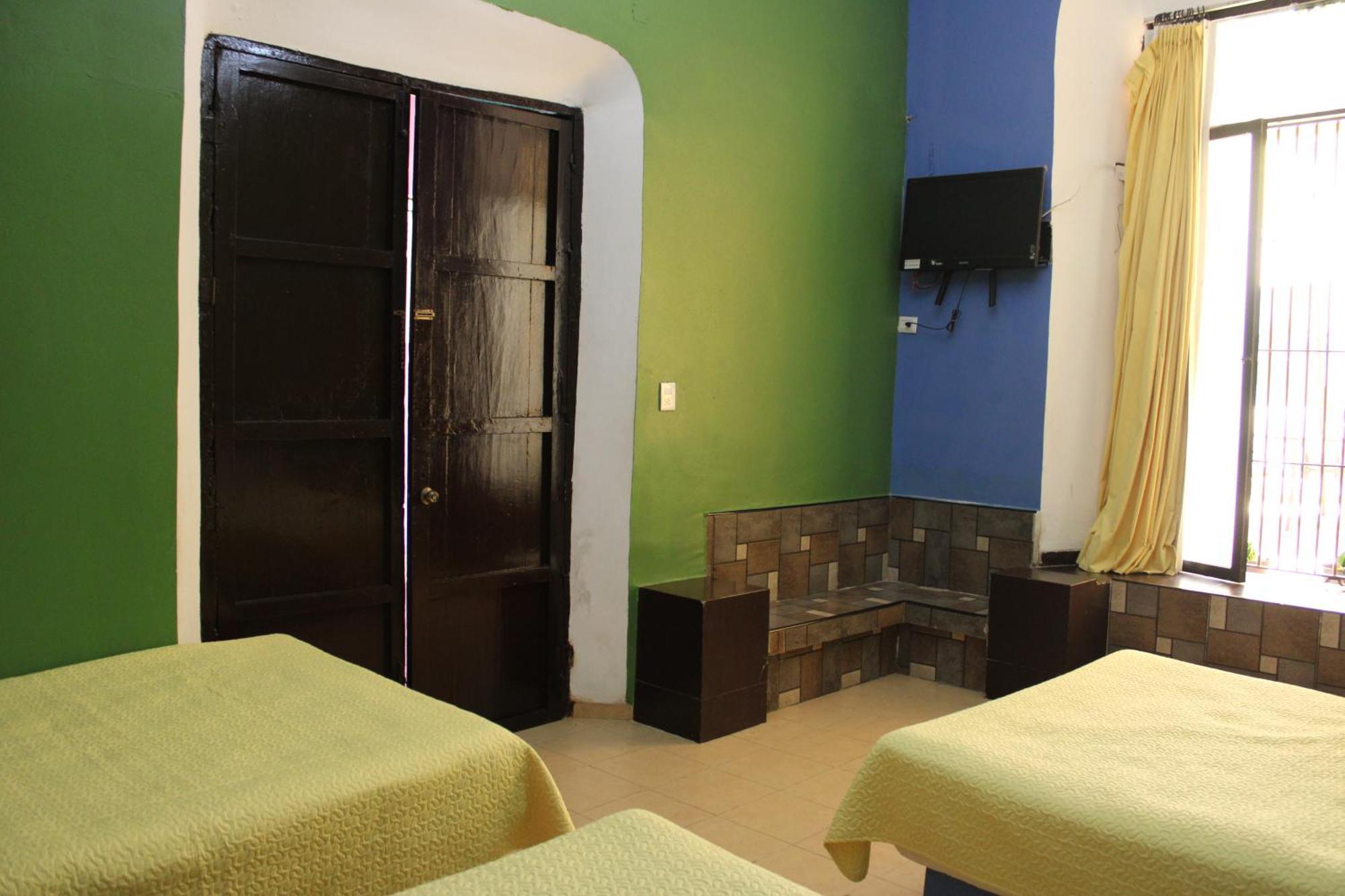 Hotel Guaranducha Inn Campeche Ruang foto